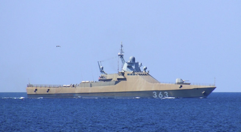 Новый российский корабль «Павел Державин», который может нести крылатые ракеты «Калибр» и противокорабельные Х-35, подорвался на собственной мине возле Крыма