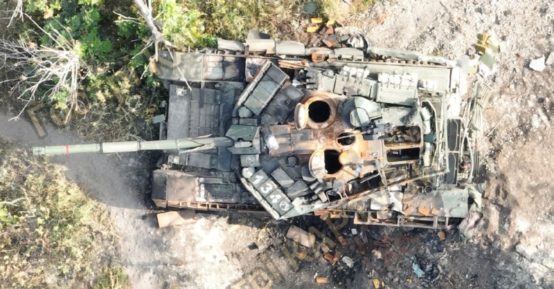 Российский модернизированный танк Т-90 «Прорыв» стоимостью до $4,5 млн уничтожился на собственных минах вместе с новой БМП-3М