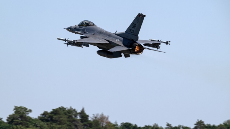 ВВС США отправили в Польшу истребители четвёртого поколения F-16 Fighting Falcon вместо F-15E Strike Eagle