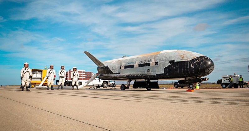 Falcon Heavy отправит в космос засекреченный американский дрон Boeing X-37B, который может годами летать без посадки