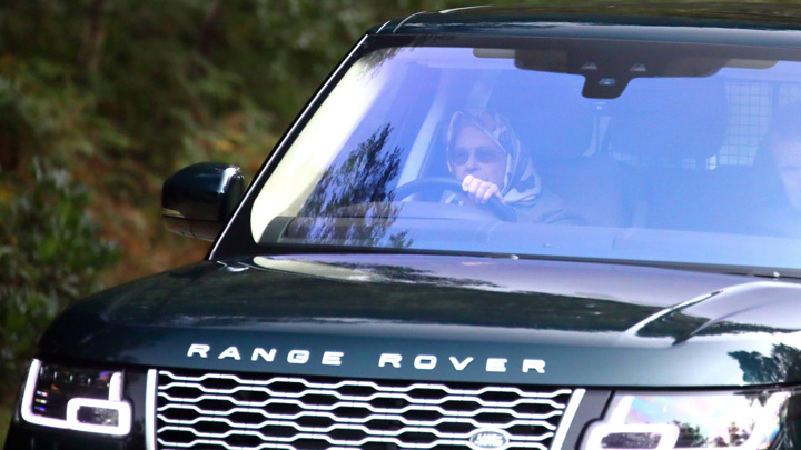 Range Rover Елизаветы II продан за 162 тысячи
