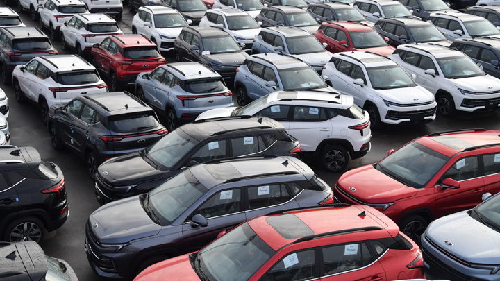 Минпромторг отчитался о росте продаж новых автомобилей
