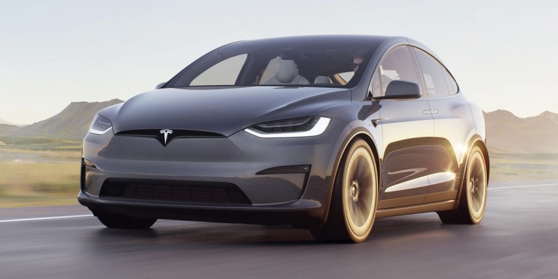 Владельцы Tesla возмущены: Преувеличенный запас хода электромобиля привел к судебному иску и арбитражу