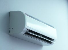 Почему чистку кондиционера лучше доверить специалисту: скрытые риски самостоятельного обслуживания